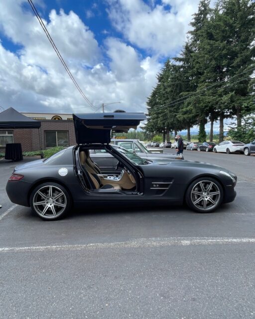 Friday plans? We found ours. 😎
Gullwing doors up, V8 ready, and the weekend officially has our attention.
Some cars just make you stop and stare. The Mercedes-Benz SLS AMG is definitely one of them.
Would this be your weekend car? 👇
#MercedesBenz #SLSAMG #AMG #MercedesAMG #EuropeanCars #VancouverWA #PDXAuto #PNWCars